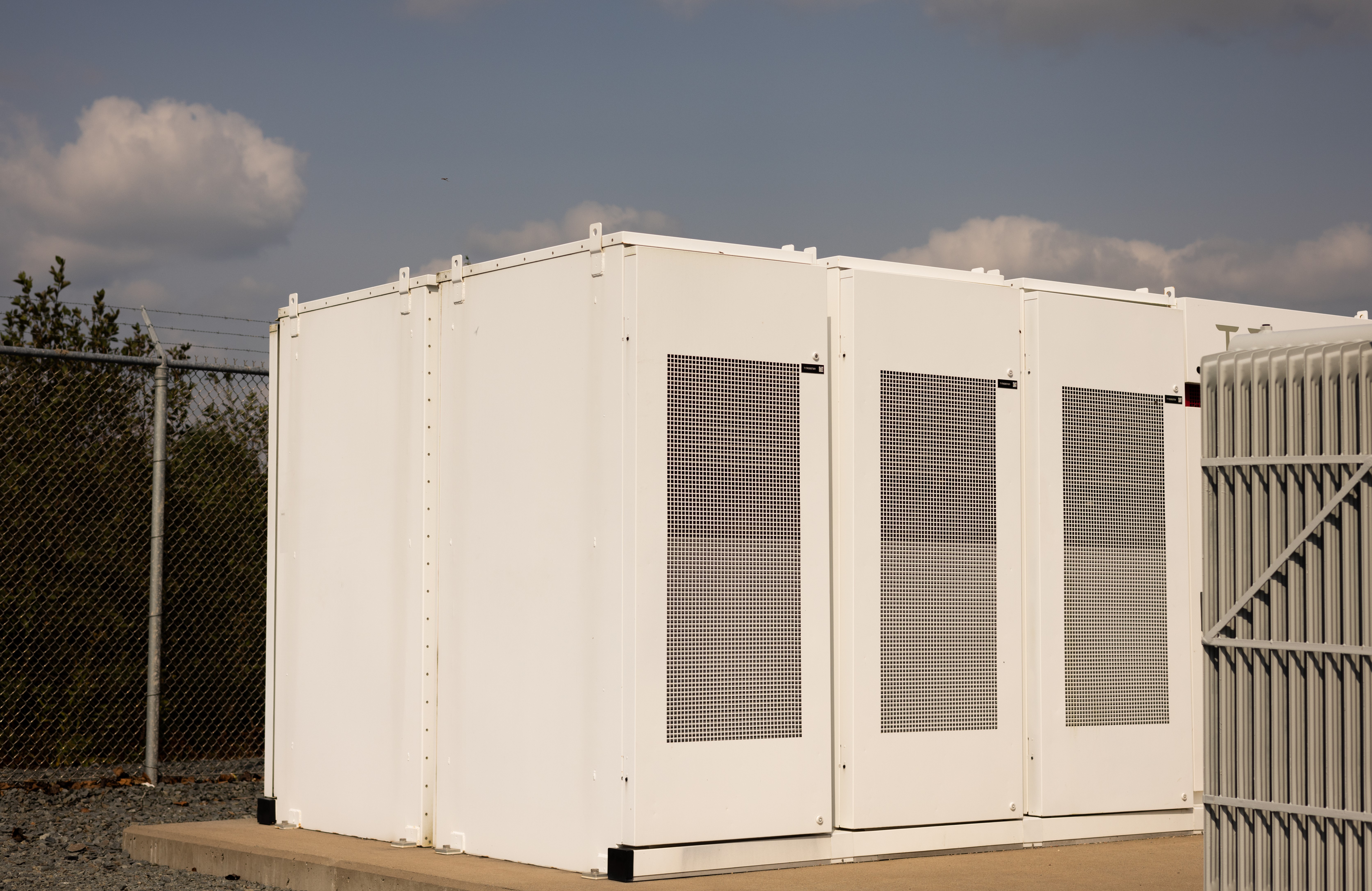 Battery-Storage-Facility